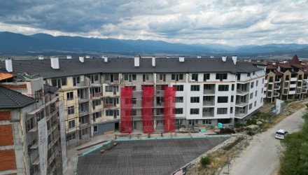Нов комплекс на 650 метра от кабинковия лифт